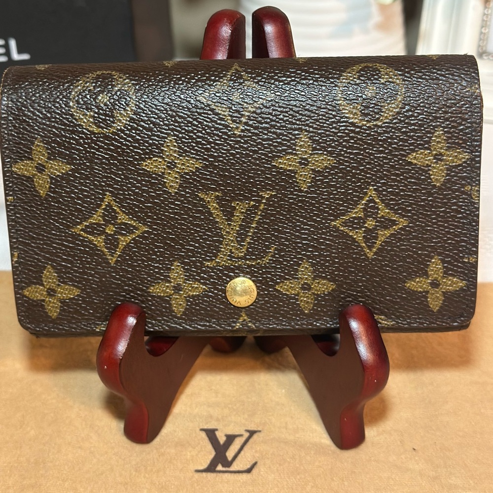 Louis Vuitton Vintage Monogram TRESOR wallet